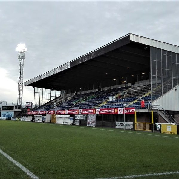 Haupttribüne_(2017)